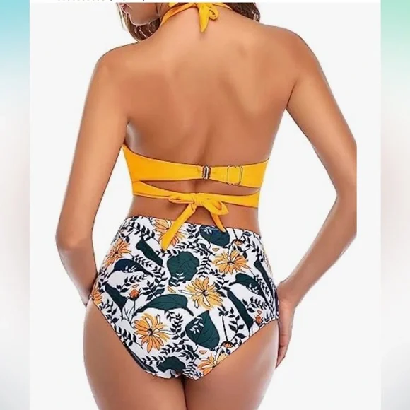 Tempt Me
Women Two Piece Vintage Swimsuit Retro Halter Ruched High Waist - Picture 3 of 4